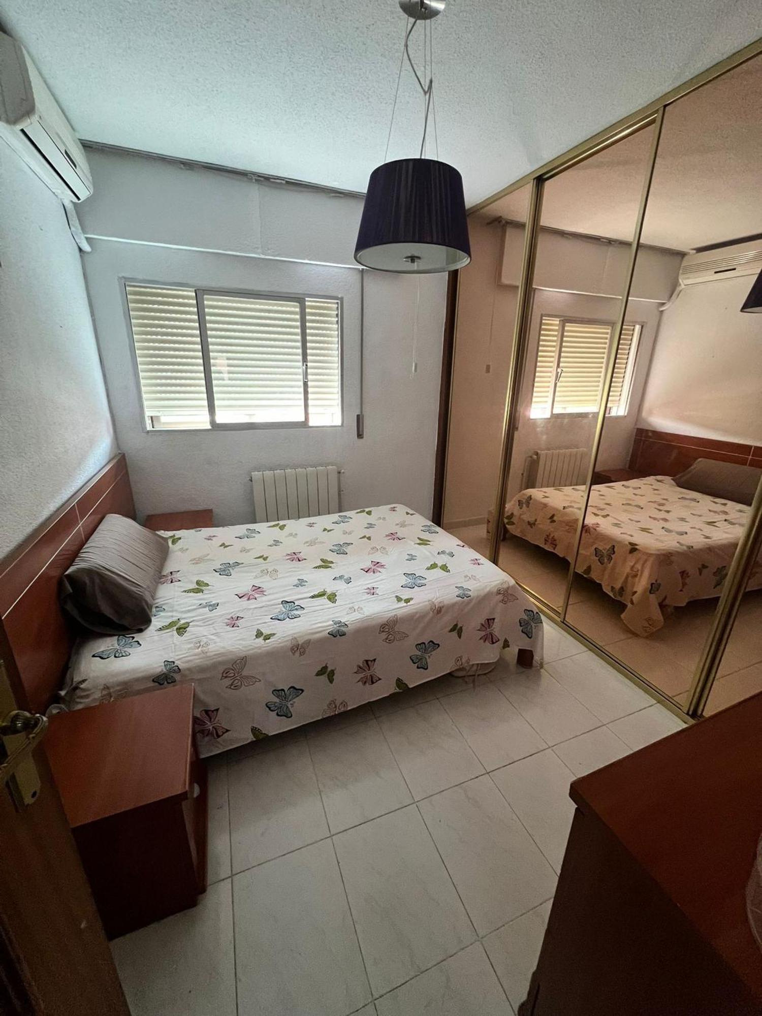 Pensión In - 10 Min From The Airport